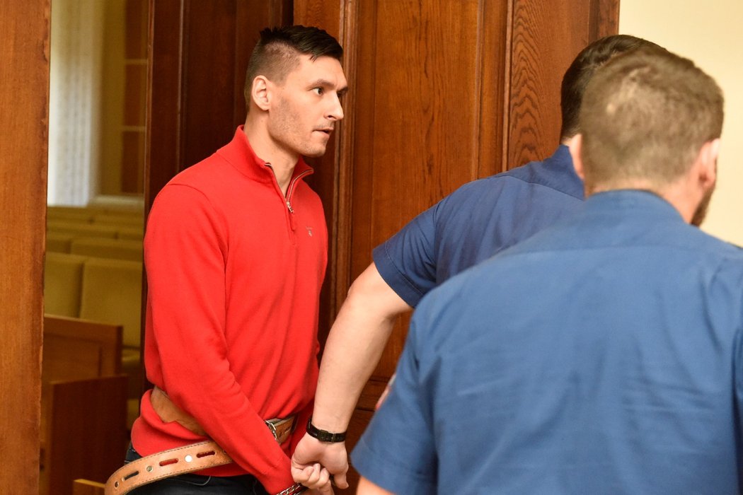Radimu Žondrovi Krajský soud v Brně potvrdil 2,5 roku vězení za tip zlodějům. Ti na jeho základě brutálně přepadli muže na Blanensku.