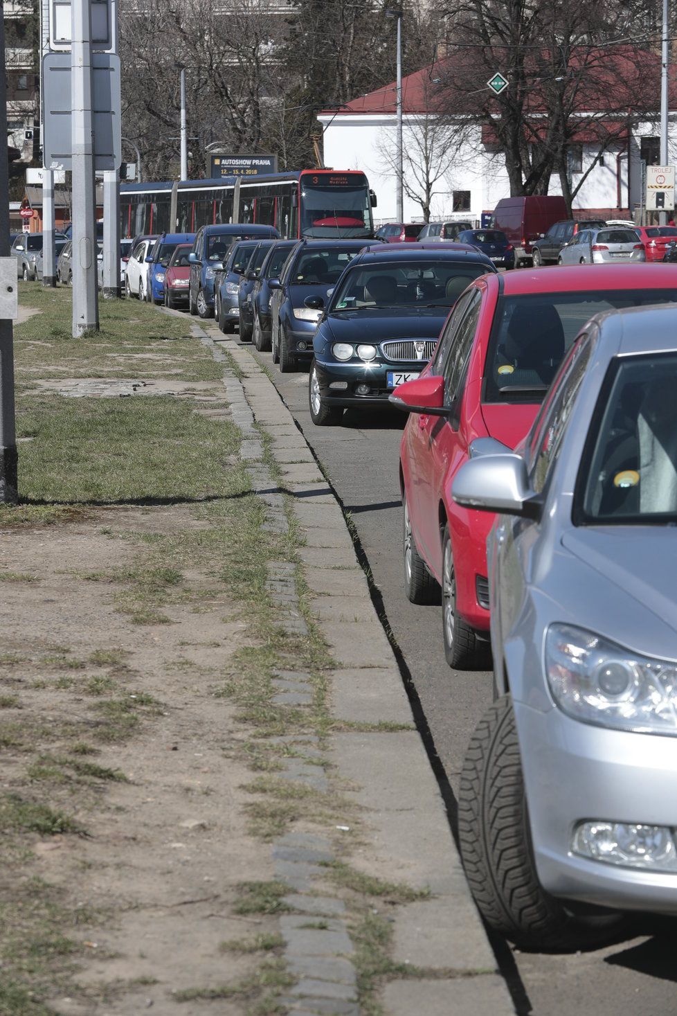 Zóny placeného stání v Praze 4 se mají rozšiřovat do dalších lokalit.