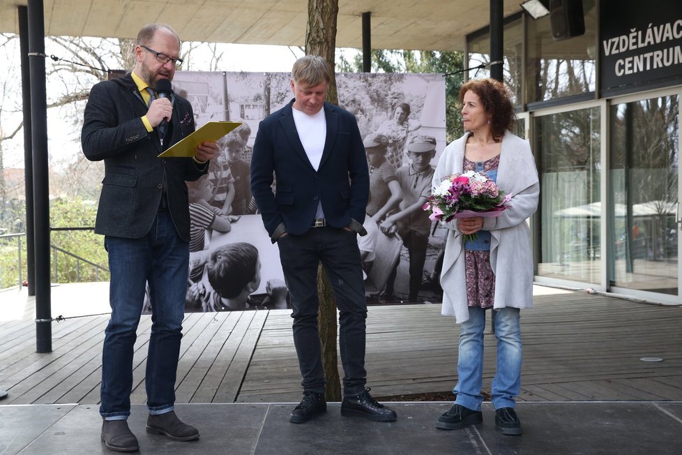 Zahájení 86. sezony Zoo Praha se zúčastnil také herec Michal Dlouhý.