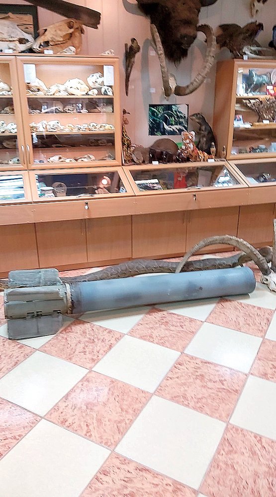 Zbytky rakety umístěné v muzeu zoo Mykolajev