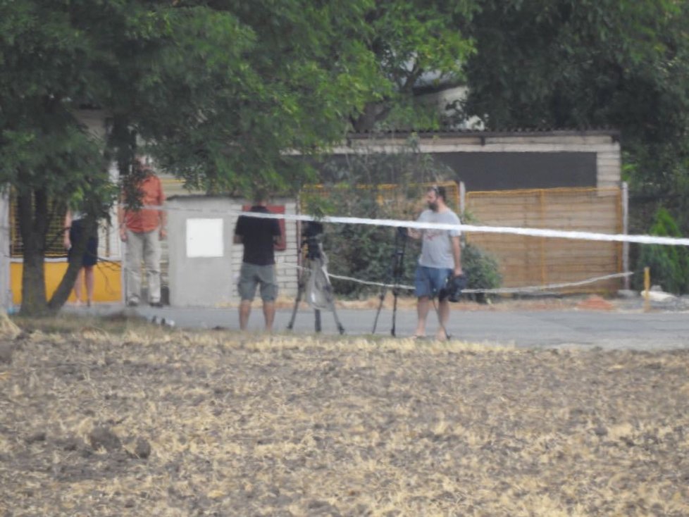 V Berouskově zooparku u Prahy proběhla tehdy razie.