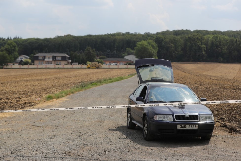 V Berouskově zooparku u Prahy proběhla tehdy razie.