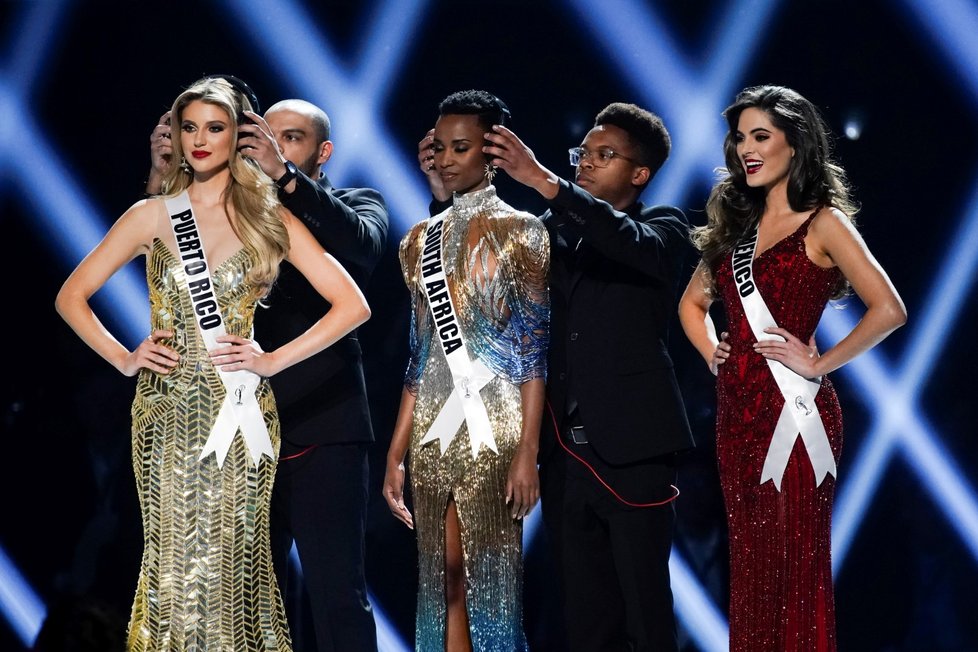 Novou Miss Universe se stala Zozibini Tunziová z Jižní Afriky.