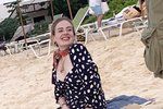 Zpěvačka Adele na posledních fotkách z pláže.