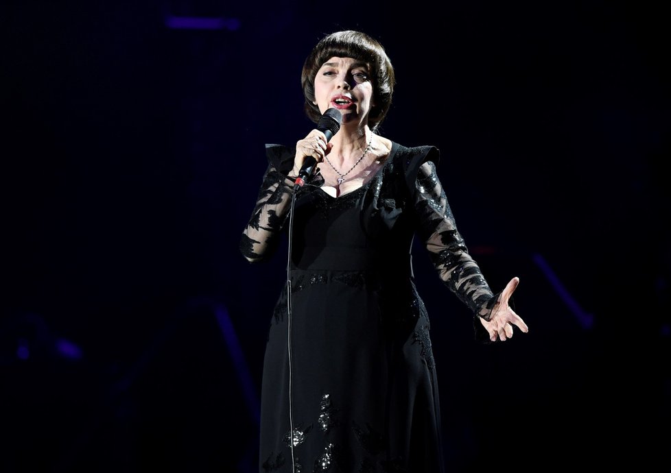 Francouzská zpěvačka Mireille Mathieu se ukázala českému publiku v Kongresovém centru (08. 03. 2019)