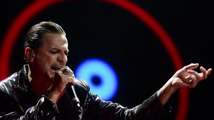 Zpěvák Dave Gahan z britské skupiny Depeche Mode, která vystoupila 10. února v Praze.