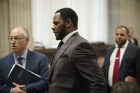 Slavný rapper R. Kelly: Vězení za sexuální zneužívání dětí?