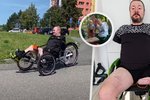 Jiří Hos přišel kvůli zdravotnímu úrazu o obě ruce a jednu nohu. Rád by měl nové protézy, se kterými se mu bude lépe manipulovat.