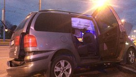 Řidič v Plzni jel na červenou, srazil auto, ve kterém jela těhotná žena