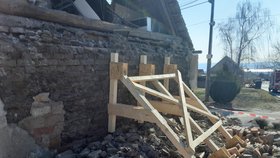 Tragédie na Břeclavsku: Na mladíka spadla zeď! Na místě zemřel