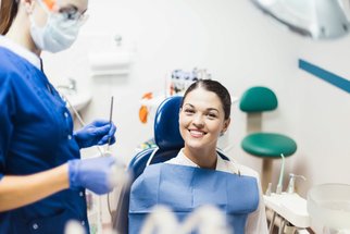 Boj o každý zub: Správná péče při paradontóze