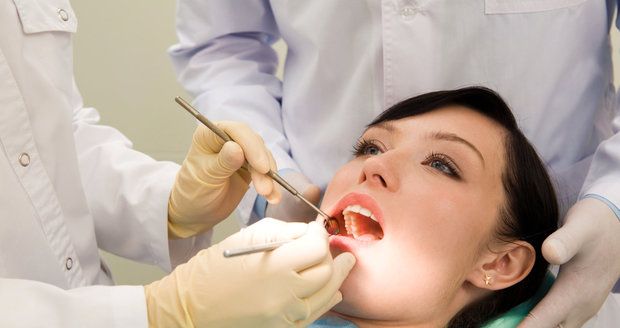 Zubařské žně: Lékaři vydělávají na dentální hygieně. Chtějí ji tisíce lidí