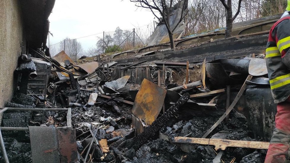 Požár rodinného domu v Zubří na Vsetínsku.