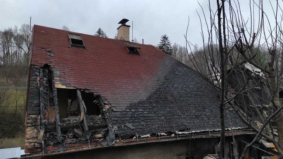 Požár rodinného domu v Zubří na Vsetínsku.