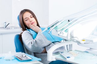 Češi nechodí k zubaři. Zánět dásní pak ničí celé tělo