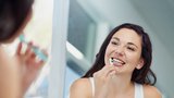 Tohle jsou čtyři největší chyby při čištění zubu! Děláte je také?
