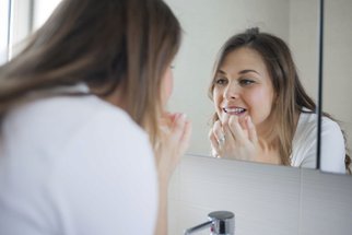 Zuby diabetika jsou více náchylné k onemocnění. Jak mu můžete předejít?