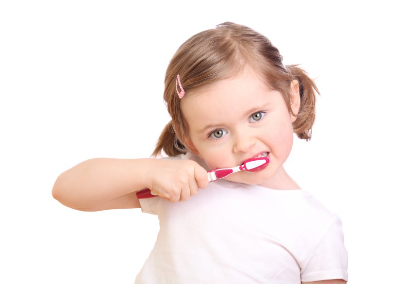 S pravidelným čistěním zubů začněte u malých dětí co nejdříve