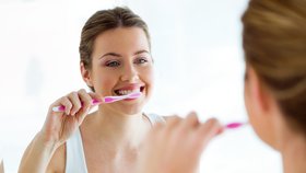 7 rad pro správnou ústní hygienu. Jen kartáček rozhodně nestačí!