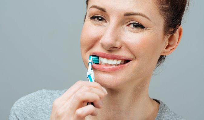 Kde začínají zdravé zuby? Jednoznačně u výběru kartáčku