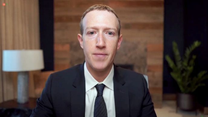 Ambice Marka Zuckerberga nekončí na hranicích sociální sítě.