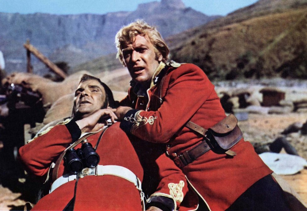 Stanley Baker a Michael Caine ve filmu Zulu (1964)