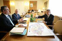 Babiš jednal se Zůnou: Řekl, kdy vláda rozhodne o summitu NATO. „Pustí“ tam Pavla?