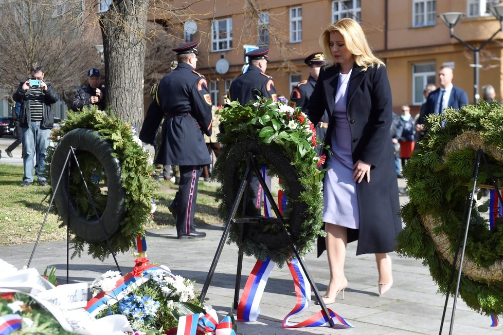 Slovenská prezidentka Zuzana Čaputová navštívila 10. března 2020 Hodonín, kde u pomníku uctila památku tamního rodáka Tomáše Garrigua Masaryka.