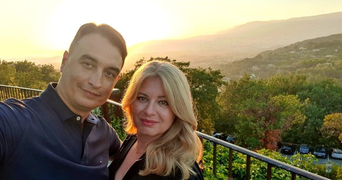 Zuzana Čaputová s přítelem Jurajem Rizmanem na dovolené ve Francii