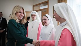 Zuzana Čaputová v létě 2023 navštívila klášteř řeholnic v Nitře.