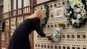 Slovenská prezidenta Zuzana Čaputová uctila památku zavražděného novináře Jána Kuciaka. (21.2.2022)