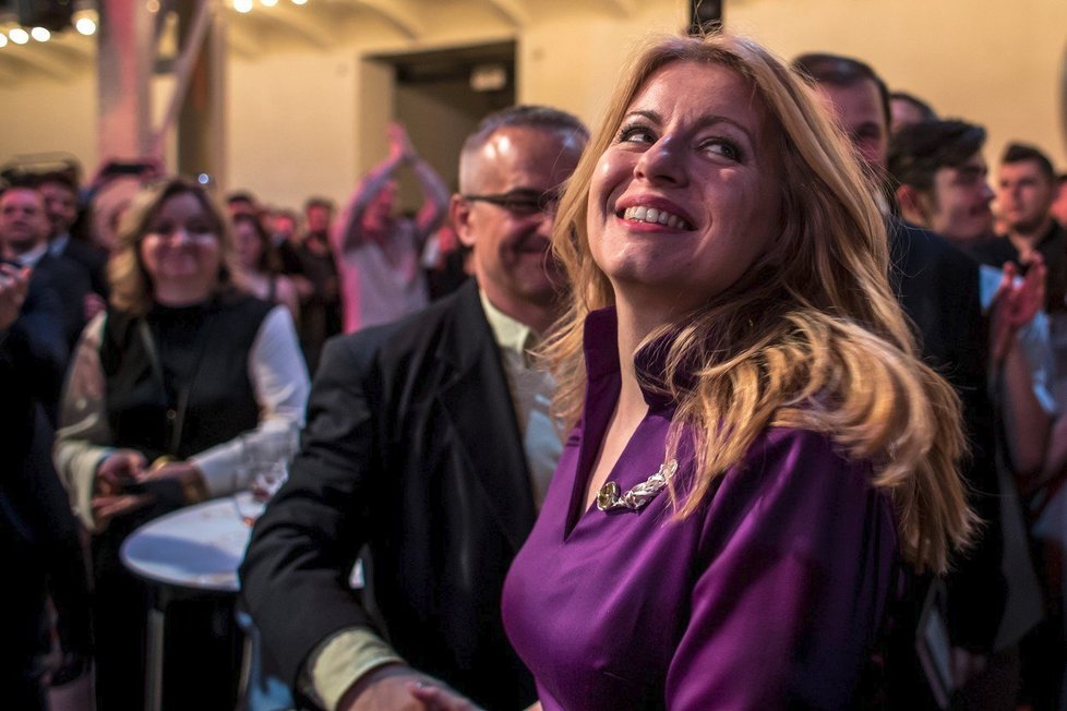 Zuzana Čaputová na Slovensku přebírá prezidentský úřad