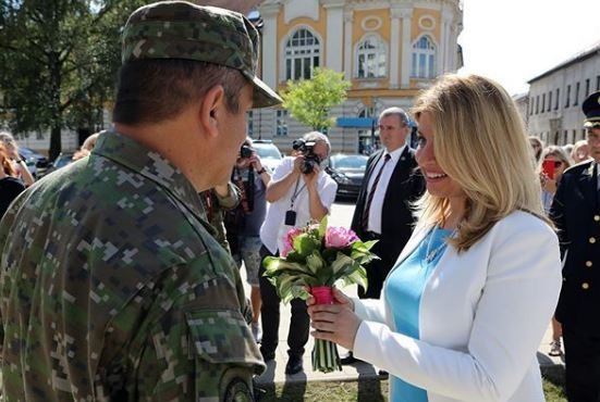 Slovenská prezidentka Zuzana Čaputová se po návratu z dovolené opět vrátila do práce.