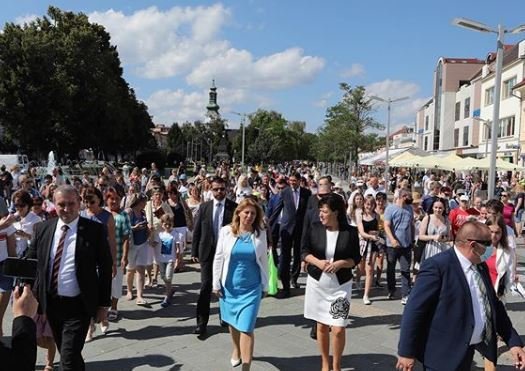 Slovenská prezidentka Zuzana Čaputová se po návratu z dovolené opět vrátila do práce.