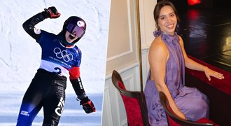 Milovnice barevných nehtů Maděrová má vytetovanou želvu: Odhalila tajemství Milovnice barevných nehtů Maděrová má vytetovanou želvu: Odhalila tajemství