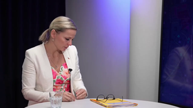 Ministryně Zuzana Mrázová (ANO) se rozplakala během natáčení Epicentra ve studiu Blesku (19.5.2026).
