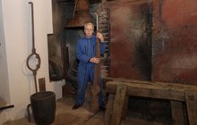 Petr Manoušek ze Zbraslavi: Dobyl svět s největší zvonohrou