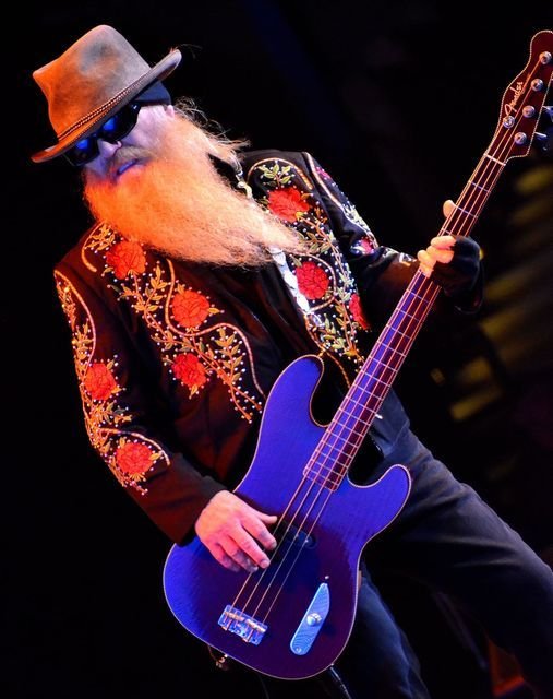 Zemřel baskytarista ZZ Top Dusty Hill (†72)