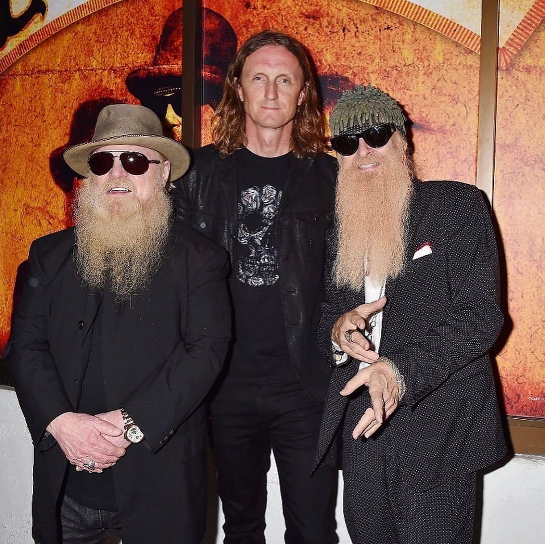 Ve věku 72 let zemřel americký hudebník Dusty Hill z legendární kapely ZZ Top.