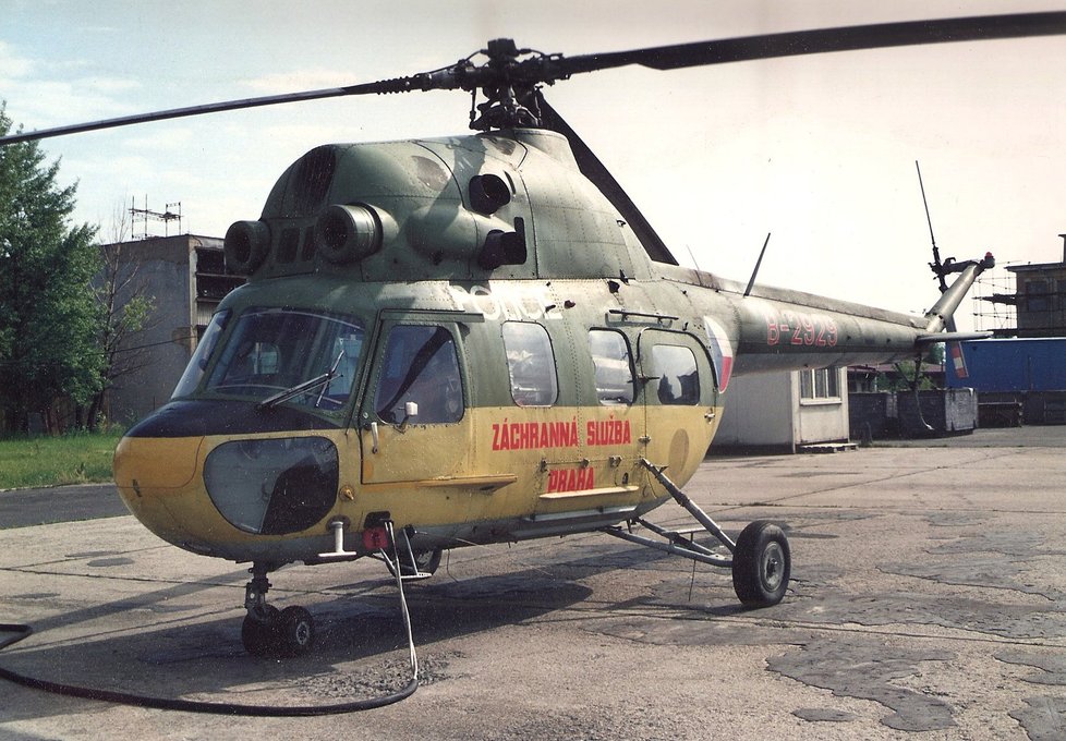 Záchranářský vrtulník MI 2 roku 1987.