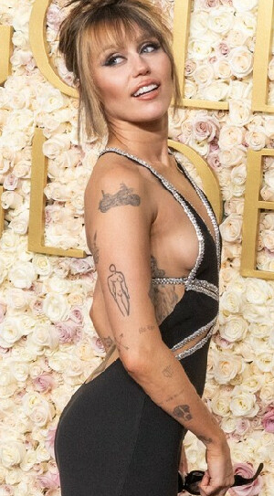 Krásné gesto rebelky Miley Cyrus: Miliony pro ženy bez domova!